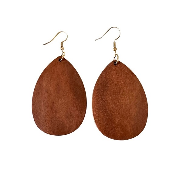 ⭐️ 5 for $25 Natural Wood Painted Lightweight Earrings Gold Tone Hoops - Picture 1 of 6